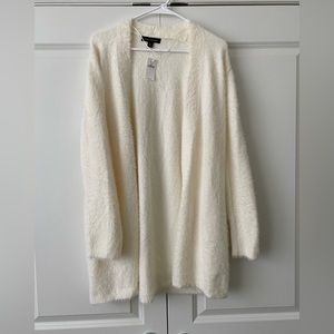 Banana Republic fuzzy cardigan, women’s size M, cream, NWT